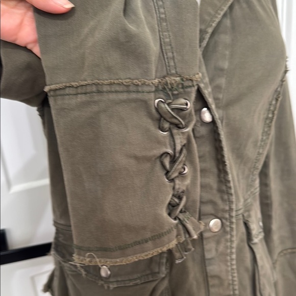 Free People Size S Army Jacket Green Utility Jacket with Classic Collar Ruffles - Picture 10 of 15